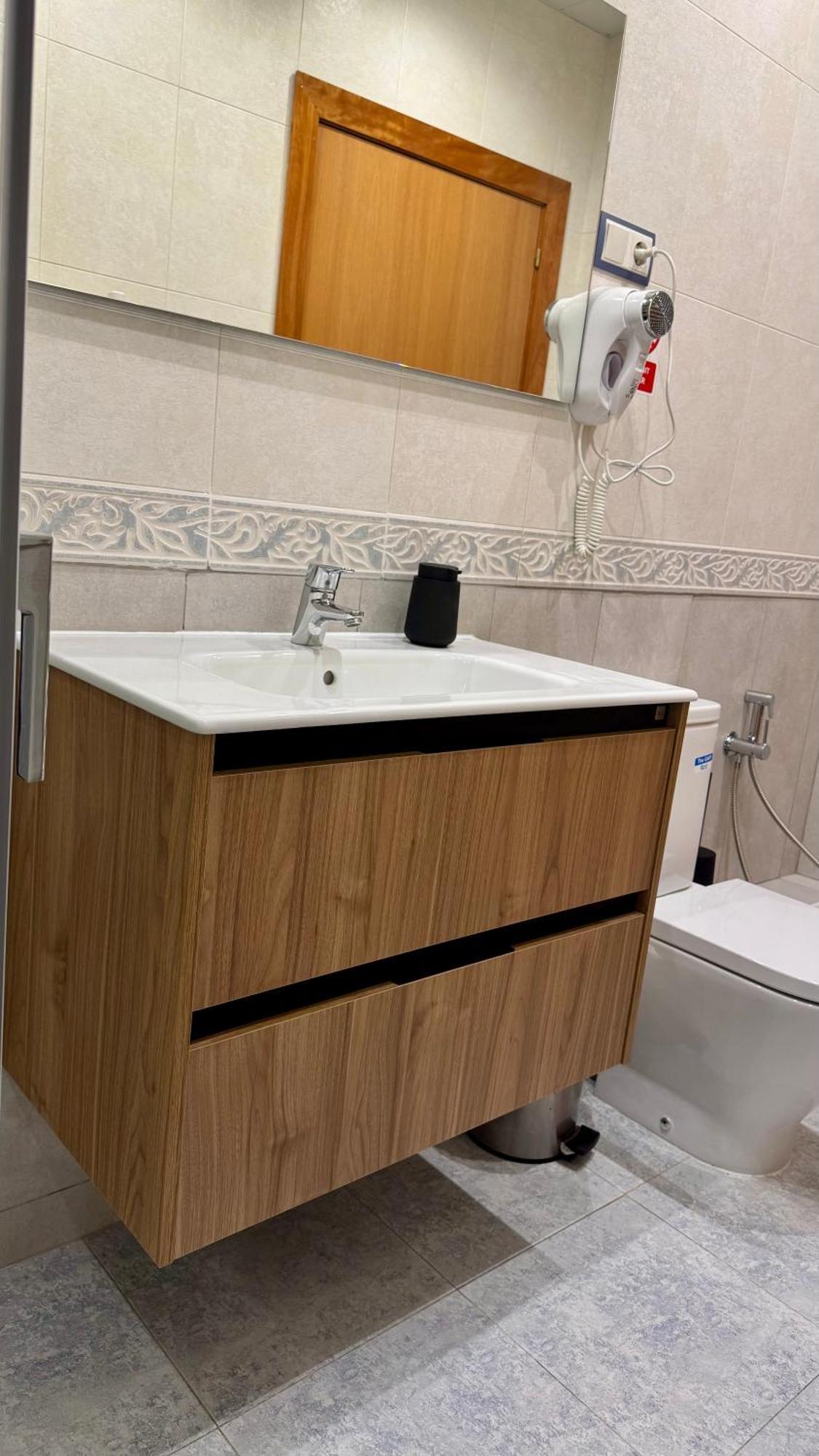 Hostal Madrazo Барселона Екстериор снимка
