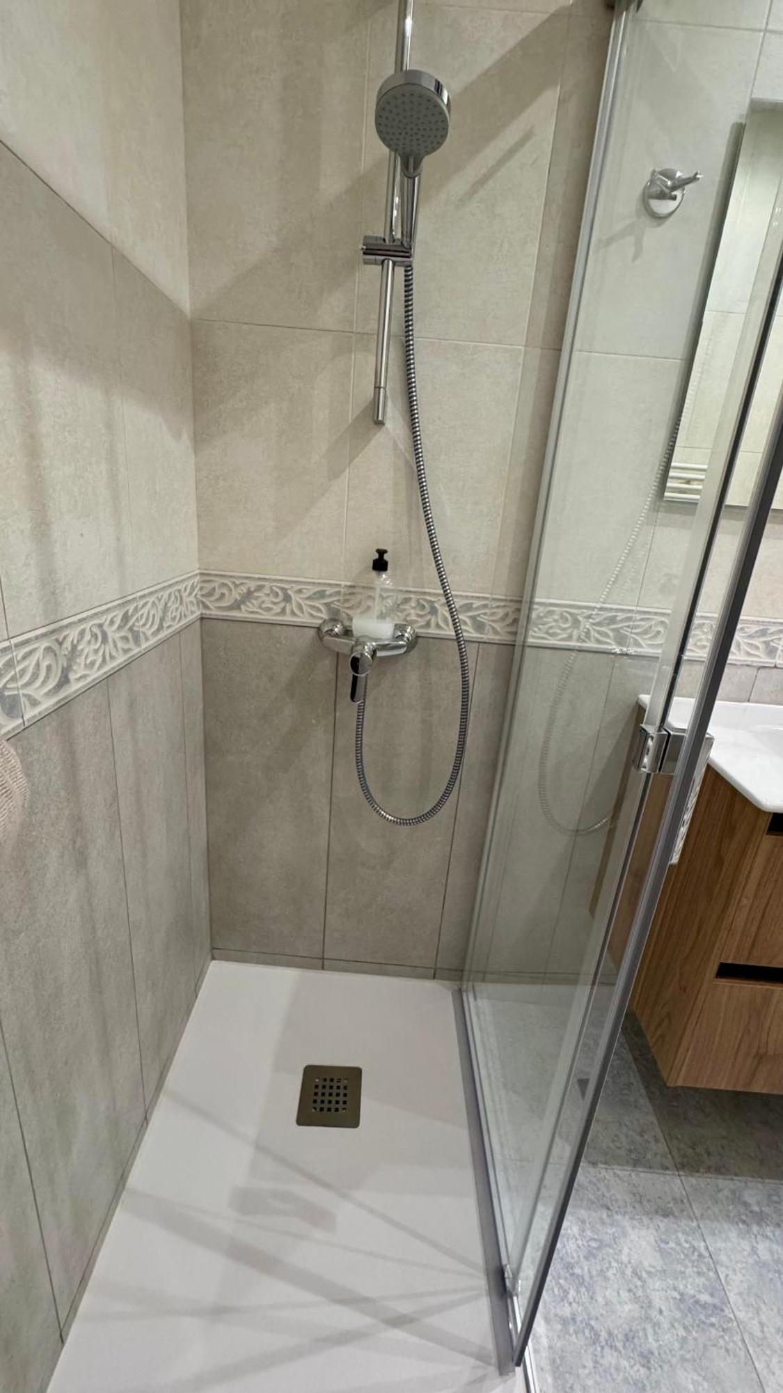 Hostal Madrazo Барселона Екстериор снимка