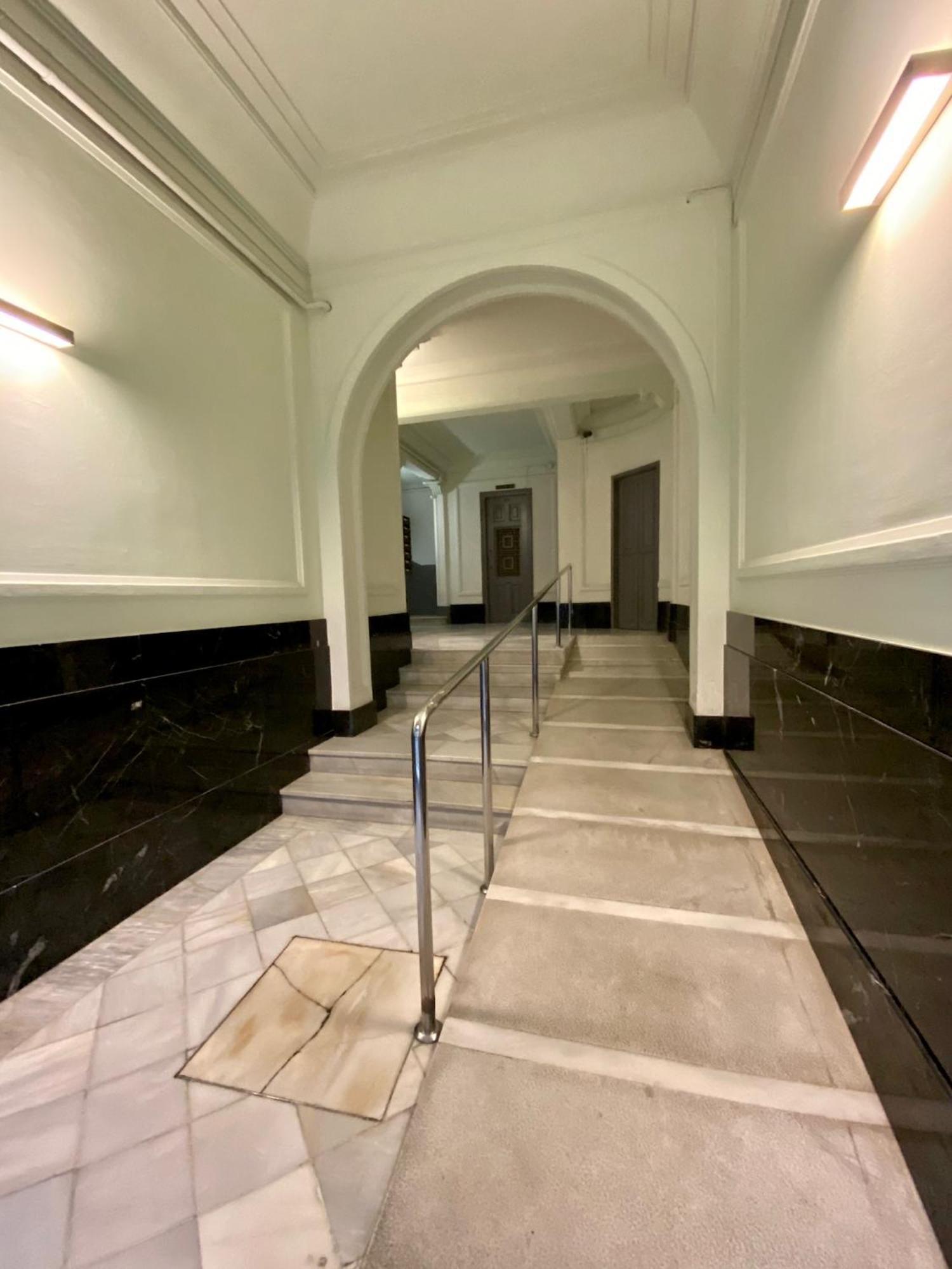 Hostal Madrazo Барселона Екстериор снимка