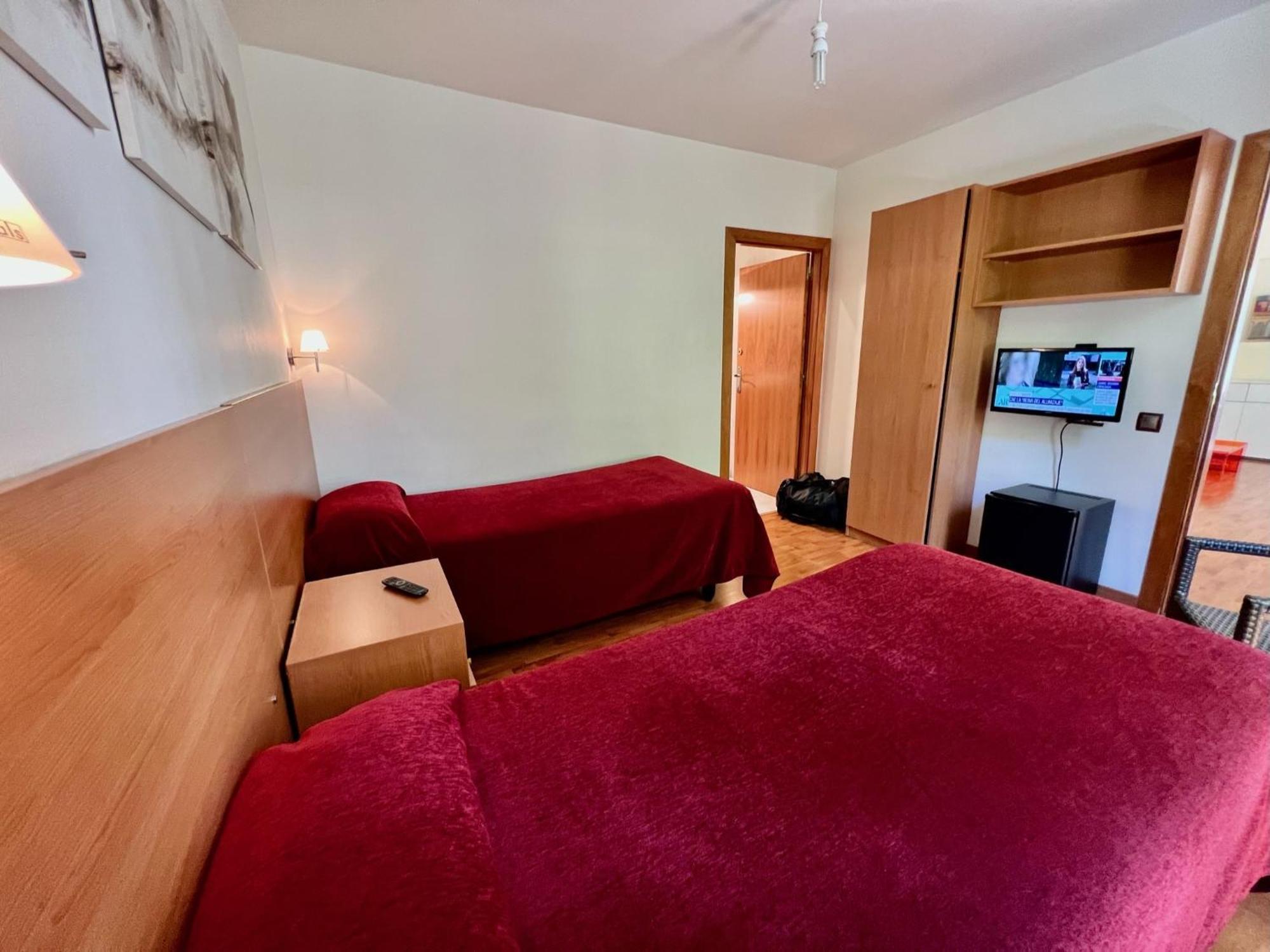 Hostal Madrazo Барселона Екстериор снимка