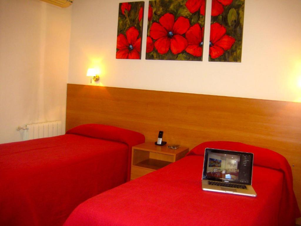 Hostal Madrazo Барселона Екстериор снимка