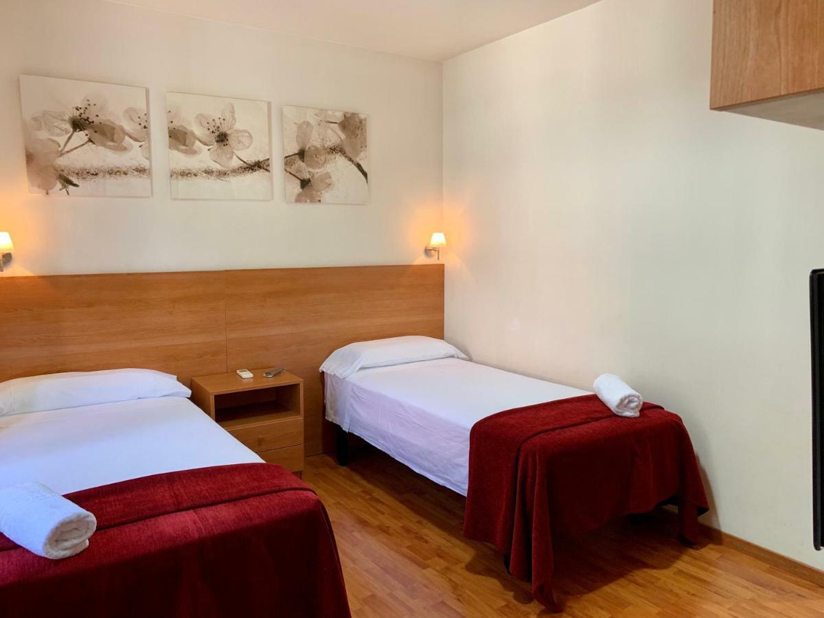 Hostal Madrazo Барселона Екстериор снимка