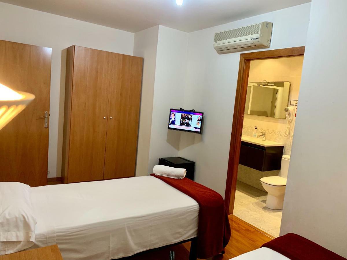Hostal Madrazo Барселона Екстериор снимка